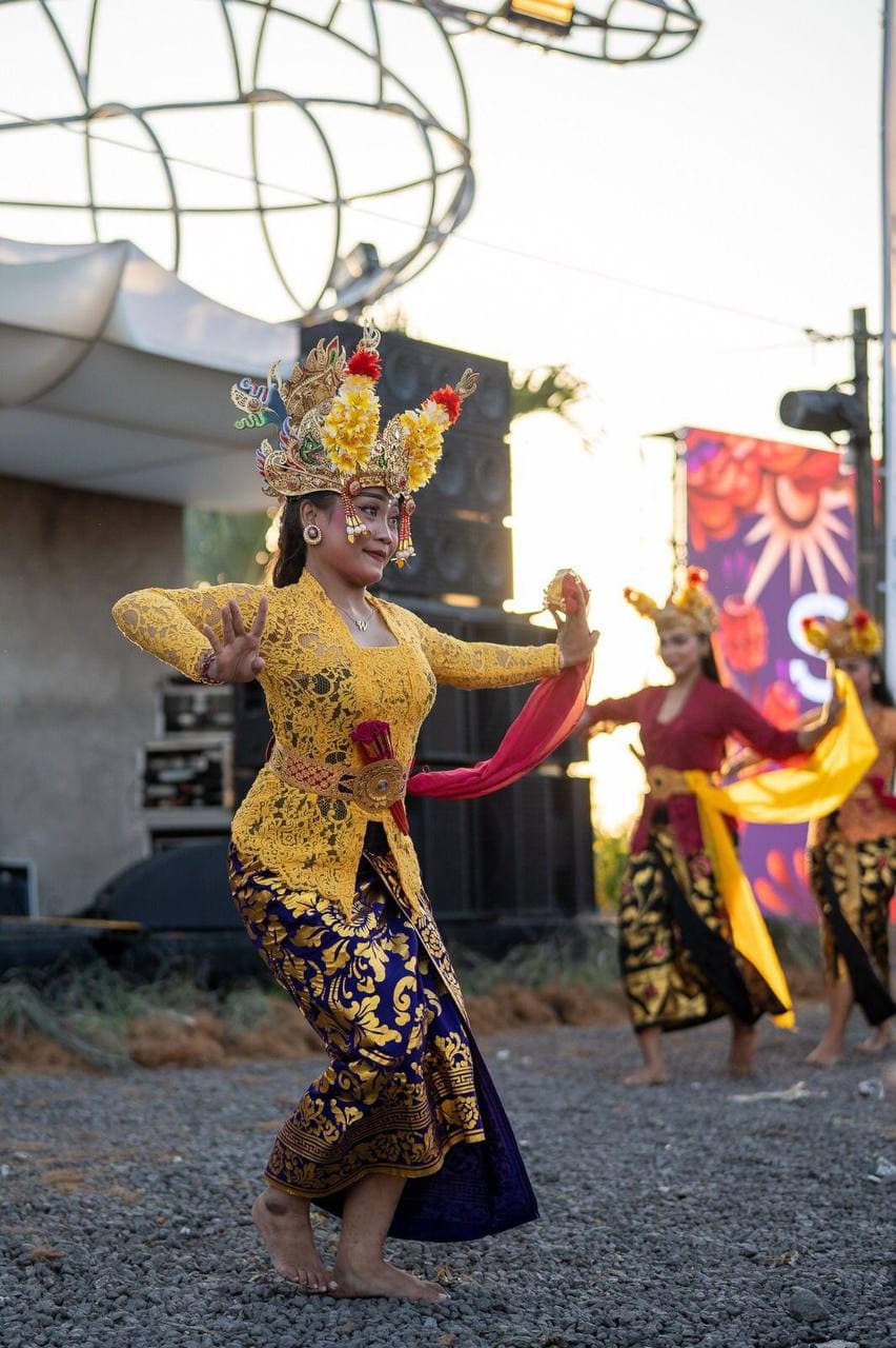 Cultural Performance by Beraban Village Youth